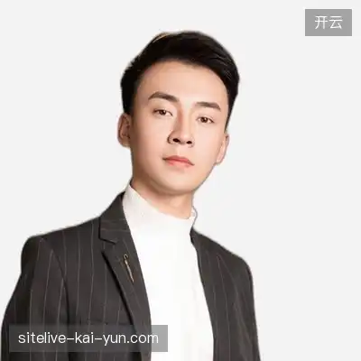 傅鹏欣